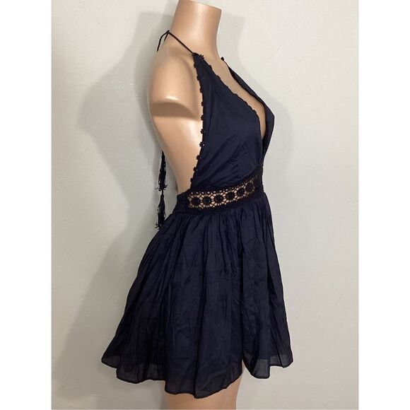 New. Pilyq plunge neck mini halter dress. Size XS. Retails $134 - Picture 7 of 12